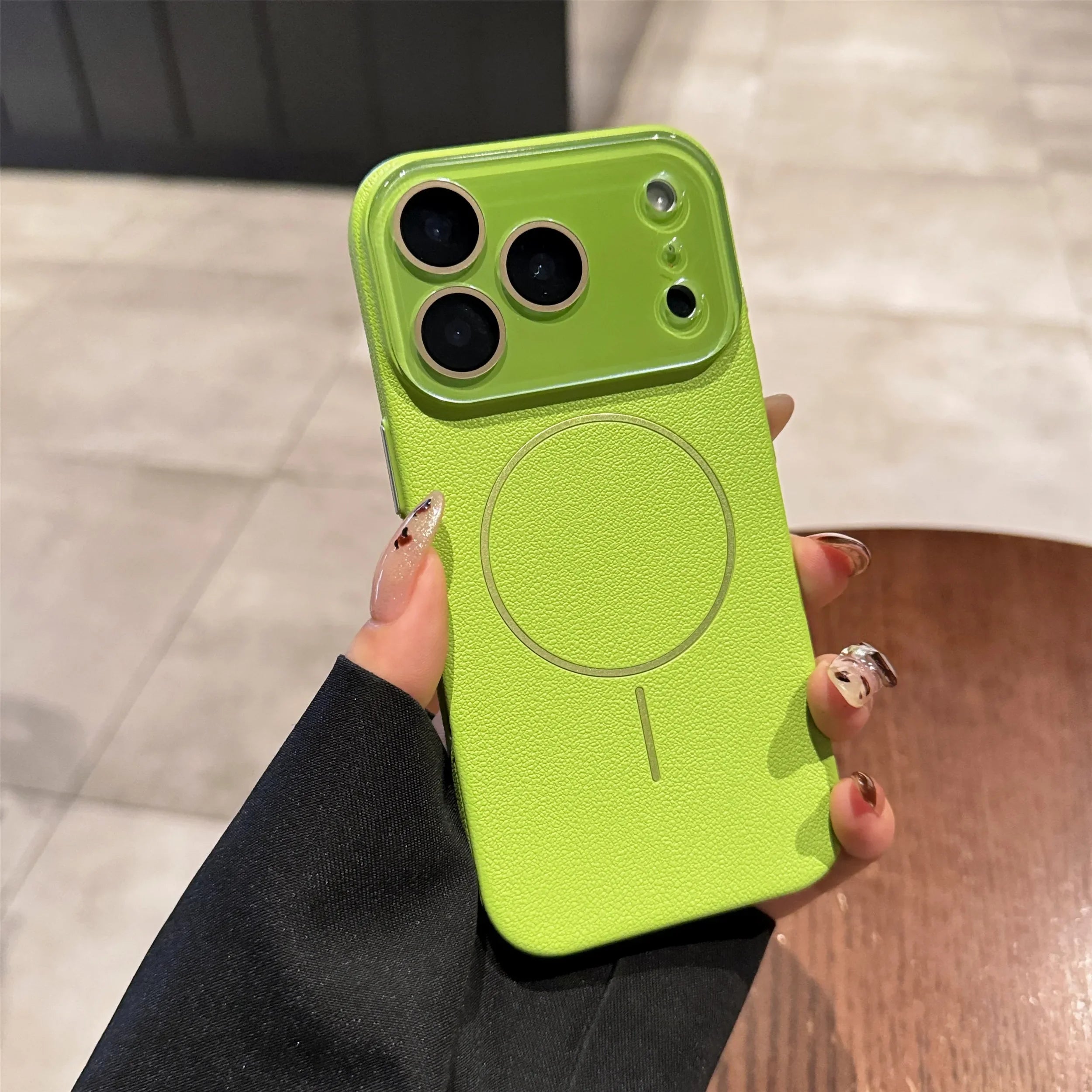 Luxury Magnetic Leather Phone Case For iPhone 17 16 15 14 13 12 11 Pro Max Plus Wireless Charging 17 Pro Camera Protection Cover